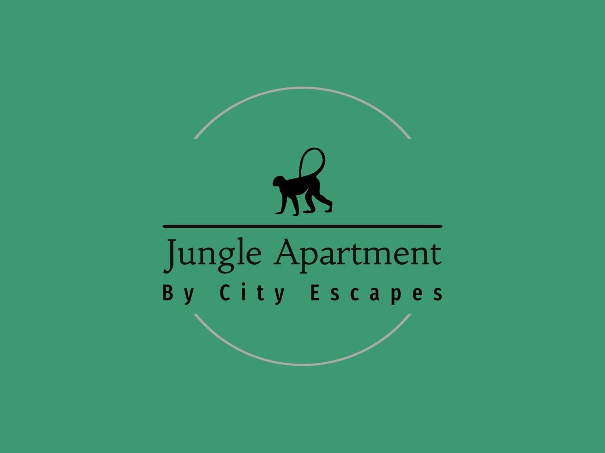 Jungle Escape, City Apartment With Parking & Terrace Chester Esterno foto